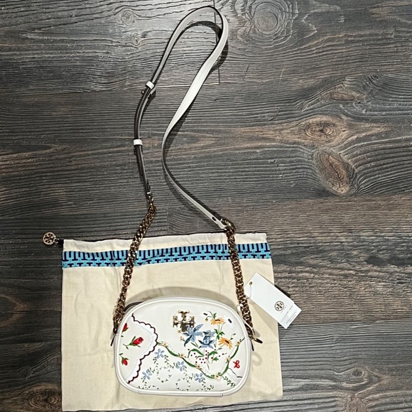 Tory Burch Kira Mixed Floral Bag - Picture 7 of 10